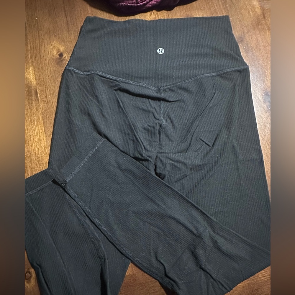 Lululemon Ribbed Align Leggings 25”